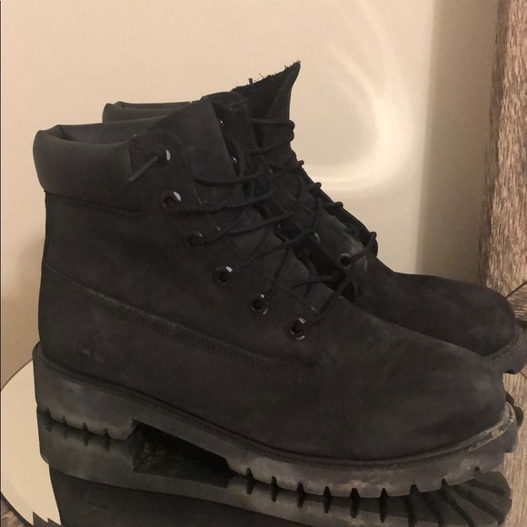 black timberland style boots